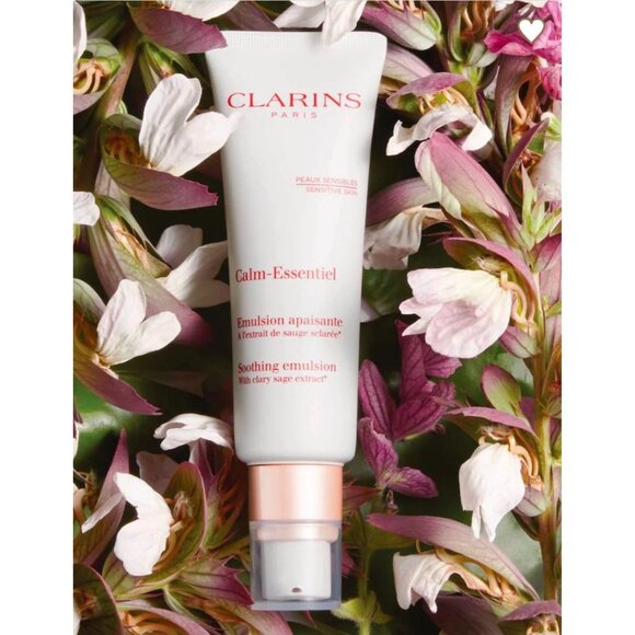 NIB Clarins Calm-Essentiel Soothing Emulsion. - Picture 1 of 3